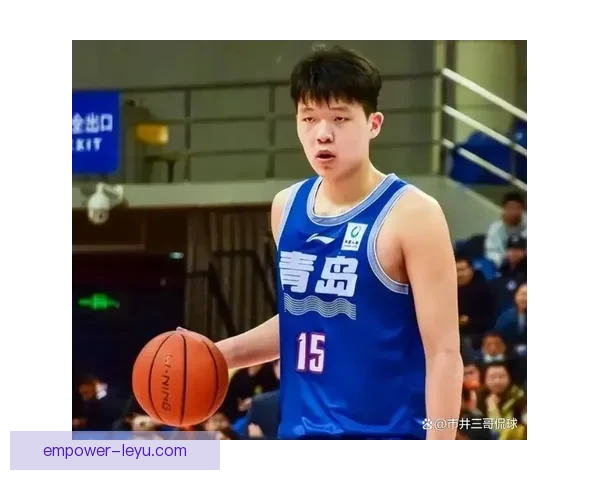 中国男篮新阵容亮相热身赛表现亮眼冲击奥运资格赛前景可期