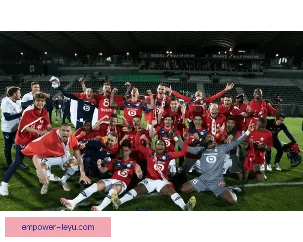 国际足坛风云再起 世界杯预选赛激烈角逐 各国劲旅全力争夺晋级名额 国际足坛风云再起 世界杯预选赛激烈角逐 各国劲旅全力争夺晋级名额