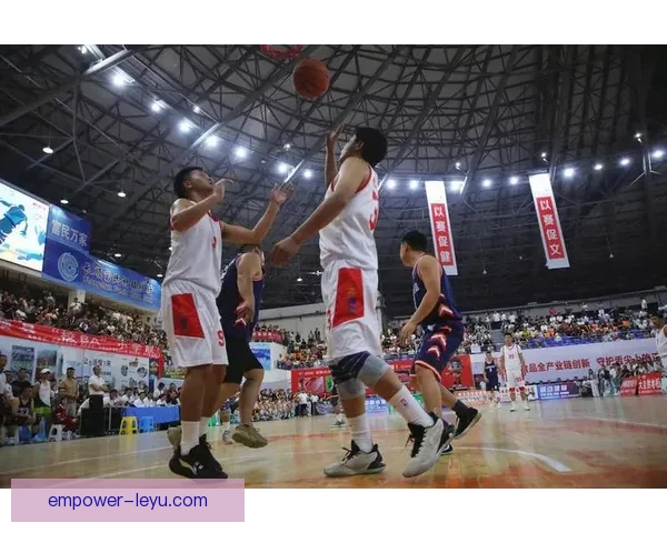 新赛季多项赛事激战正酣国内外球队状态回暖争冠形势愈发激烈引发广泛关注 新赛季多项赛事激战正酣国内外球队状态回暖争冠形势愈发激烈引发广泛关注