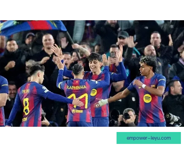 欧冠焦点大战引爆足坛豪门争锋年轻新星闪耀赛场引关注持续升温中