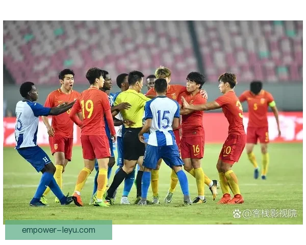 国足新阵容备战亚洲杯 老将与新星组合引期待